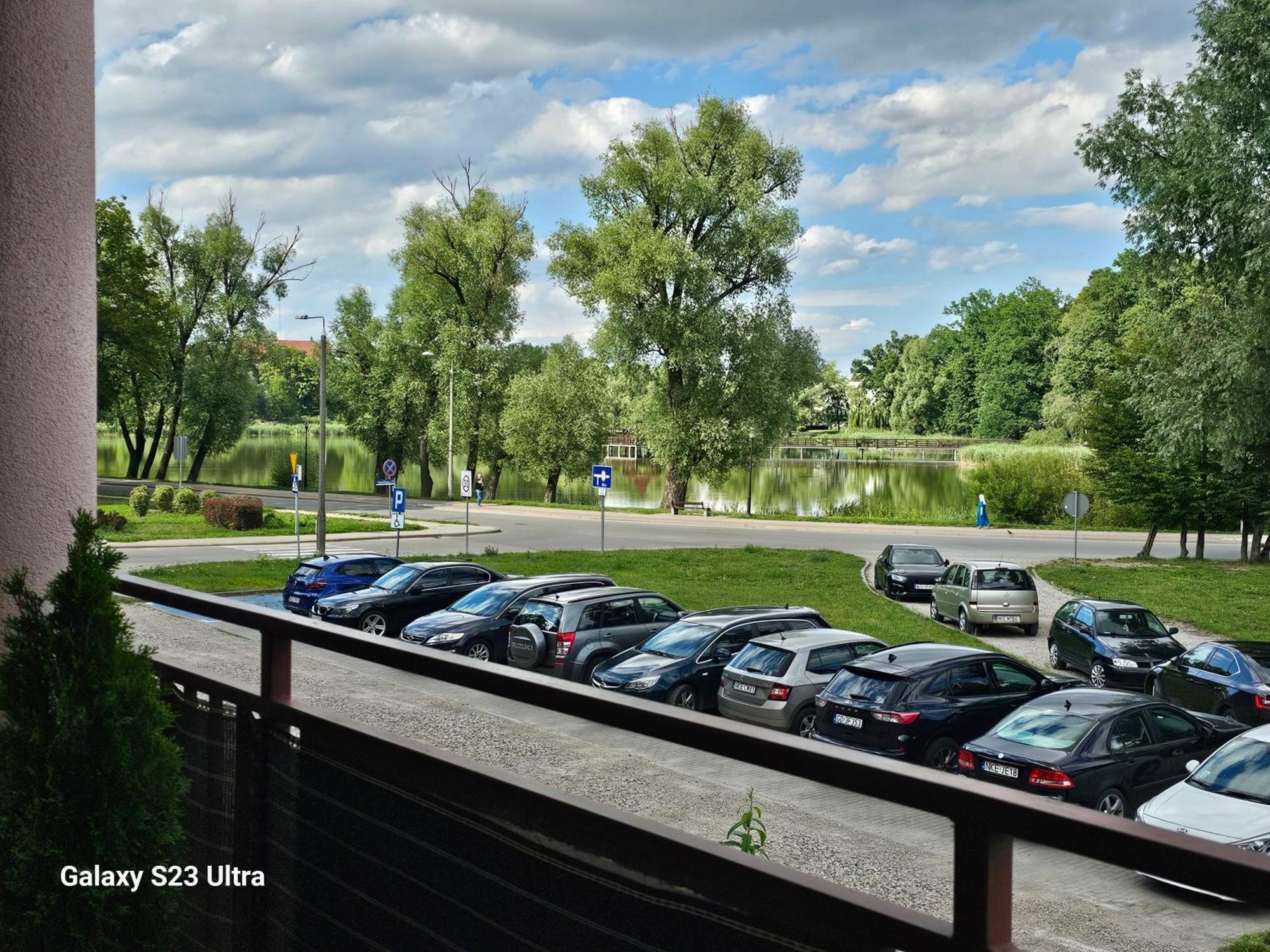 Apartament W Centrum Z Widokiem Na Jeziorko Ketrzyn Bagian luar foto