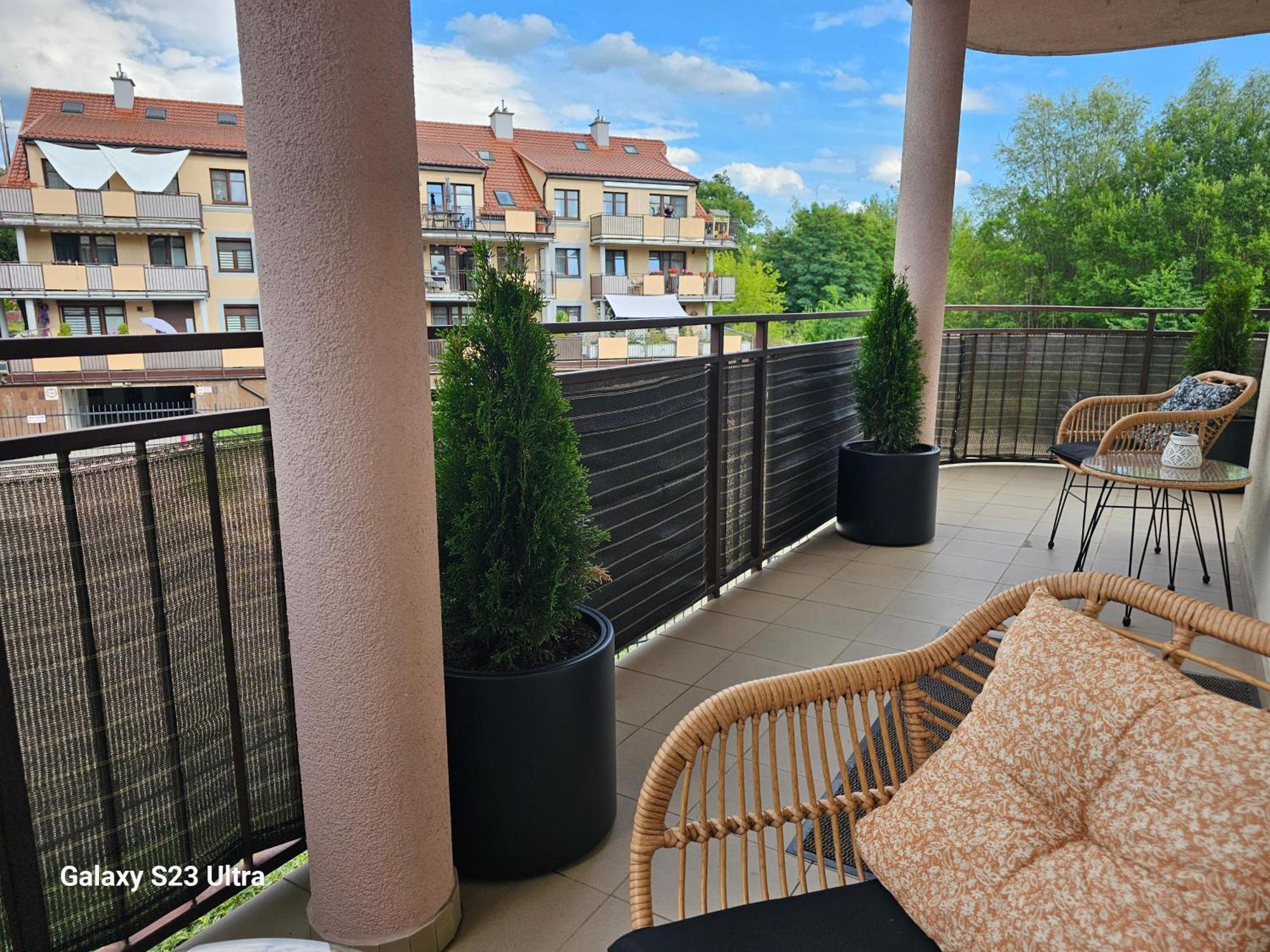 Apartament W Centrum Z Widokiem Na Jeziorko Ketrzyn Bagian luar foto