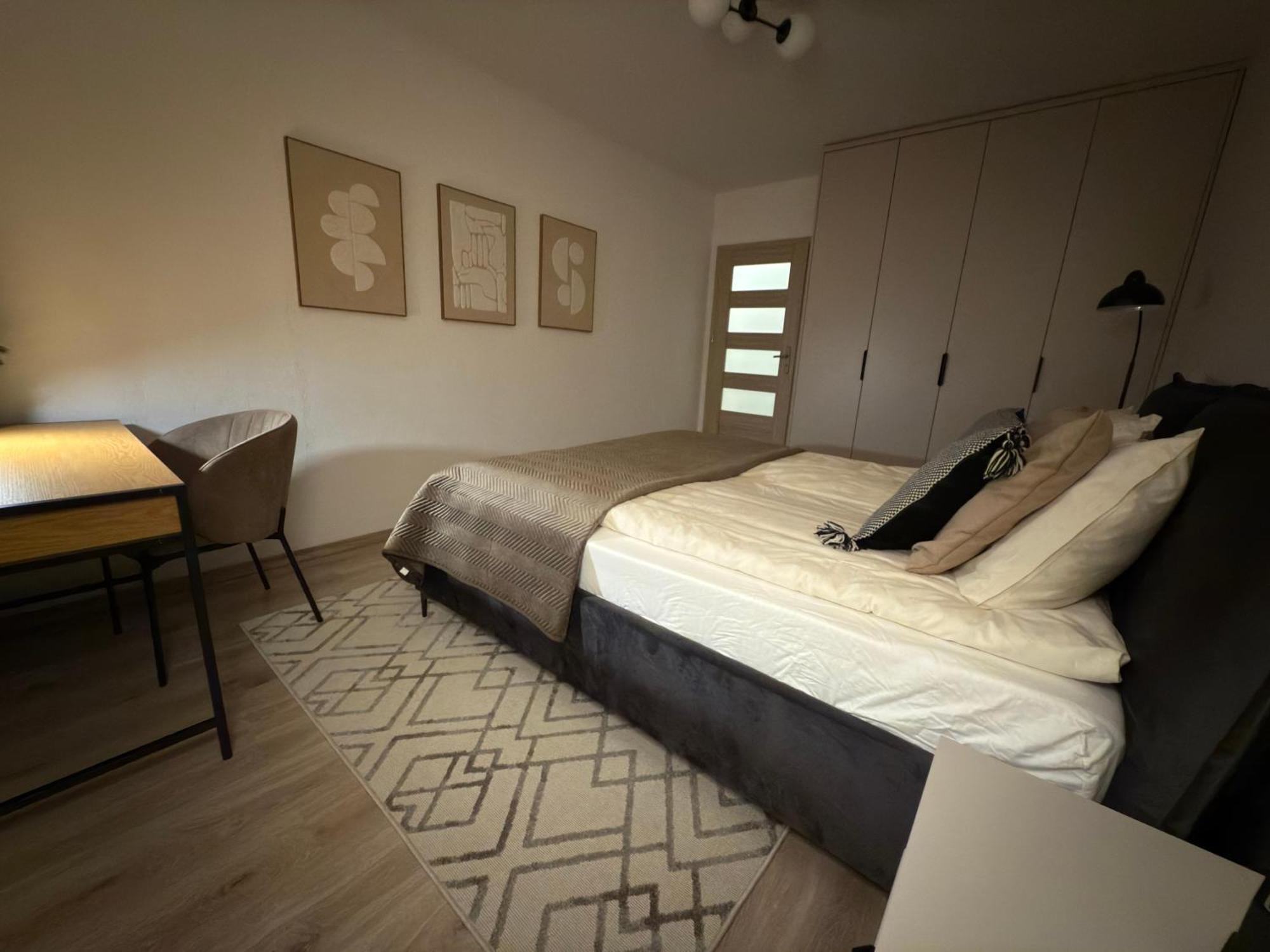 Apartament W Centrum Z Widokiem Na Jeziorko Ketrzyn Bagian luar foto